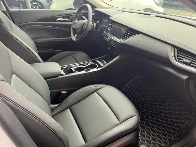 Buick Regal — Фото автомобиля 7