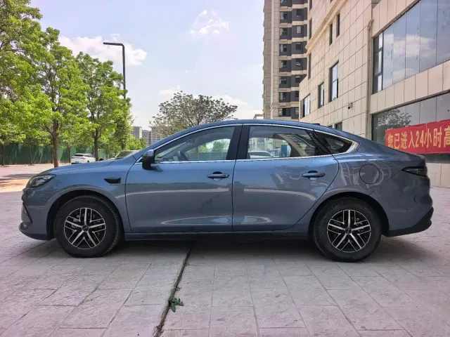 BYD Seal 05 DM-i — Фото автомобиля 7