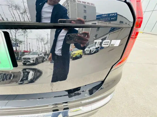 Volvo XC90 — Фото автомобиля 16