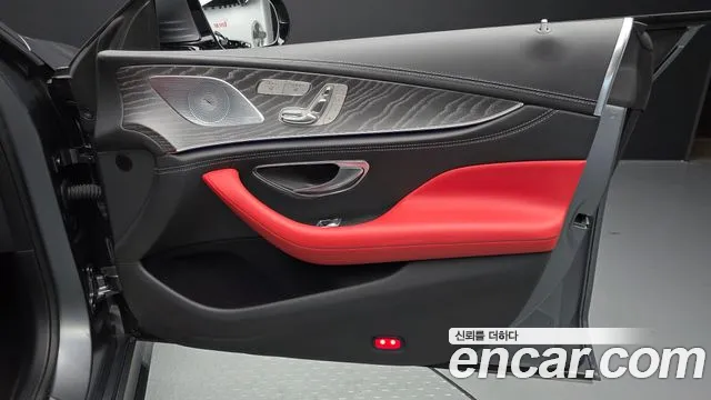 Mercedes-Benz AMG GT 4 двери 43 4MATIC+ — Фото автомобиля 24