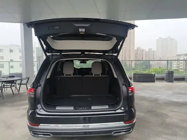 Lincoln Aviator — Фото автомобиля 18