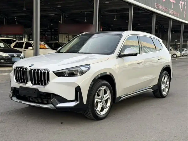 Фотография автомобиля — BMW X1