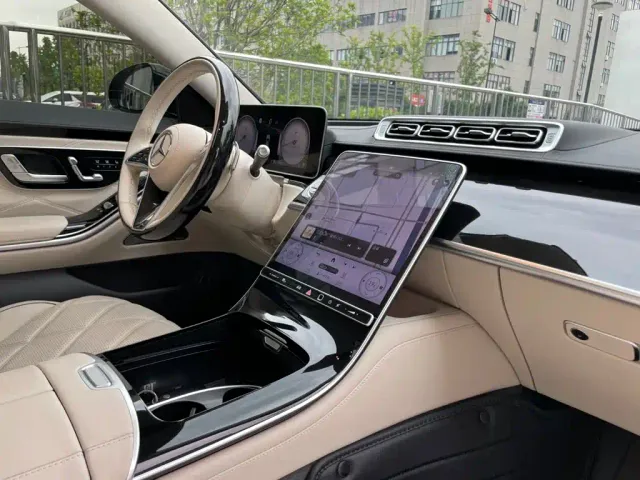 Mercedes-Benz Maybach S-Class — Фото автомобиля 22