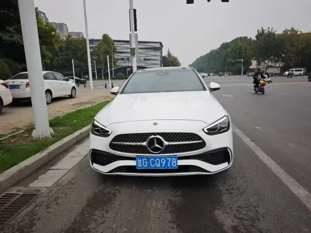 Mercedes-Benz C-Class — Фото автомобиля 2