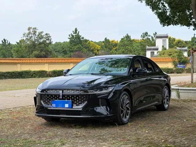 Фотография автомобиля — Lincoln Z