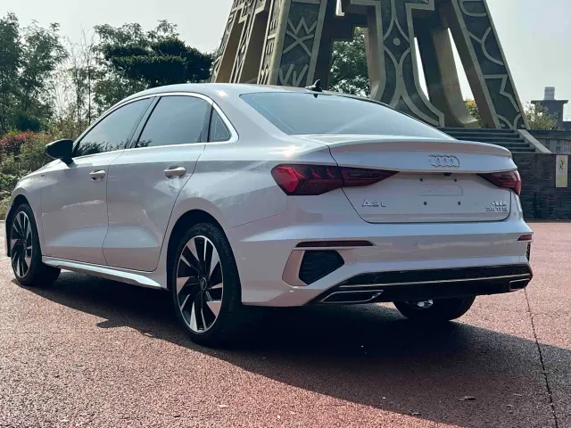 Audi A3 — Фото автомобиля 4