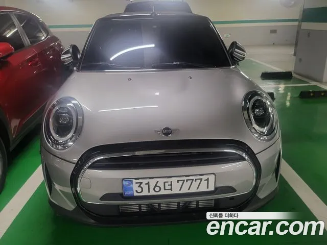 Фотография автомобиля — MINI Cooper Convertible