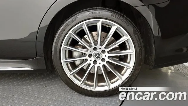 Mercedes-Benz S-Class — Фото автомобиля 18