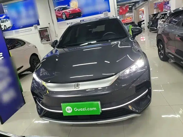 BYD Tang — Фото автомобиля 2