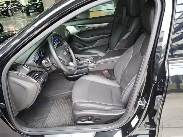 Cadillac CT5 — Фото автомобиля 14