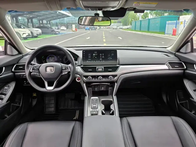 Honda Accord — Фото автомобиля 7