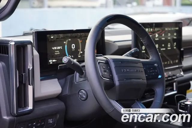 GMC Hummer EV — Фото автомобиля 11