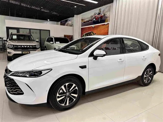 Фотография автомобиля — BYD Qin PLUS