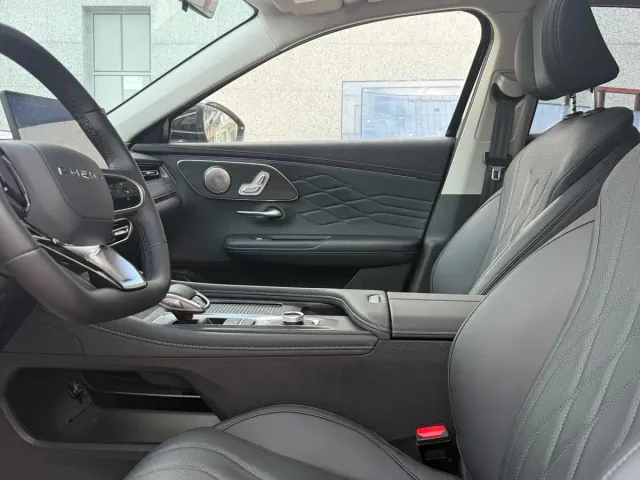 Chery Arrizo 8 PRO — Фото автомобиля 13