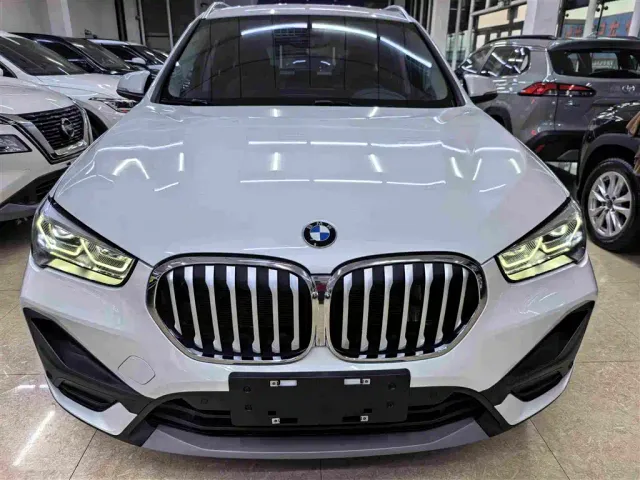 BMW X1 — Фото автомобиля 2