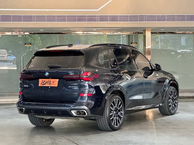 BMW X5 — Фото автомобиля 16