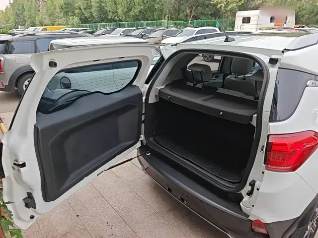 BYD Yuan Pro — Фото автомобиля 18