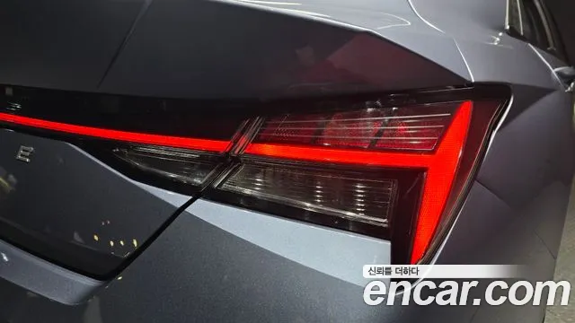Hyundai Avante CN7 — Фото автомобиля 8