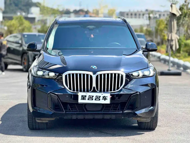 BMW X5 — Фото автомобиля 2