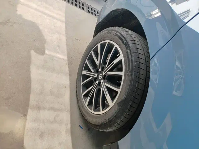 Leapmotor B10 — Фото автомобиля 15