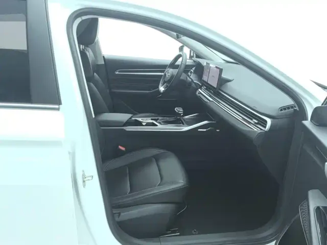 Geely Emgrand — Фото автомобиля 8