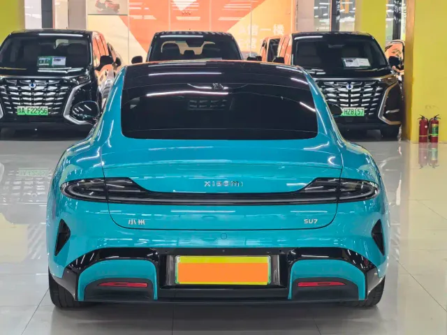 Xiaomi SU7 — Фото автомобиля 16