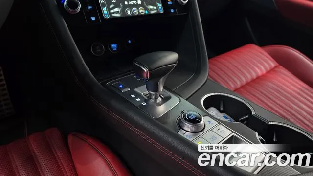Genesis G70 Новый G70 Бензин 2.5T 4WD — Фото автомобиля 9