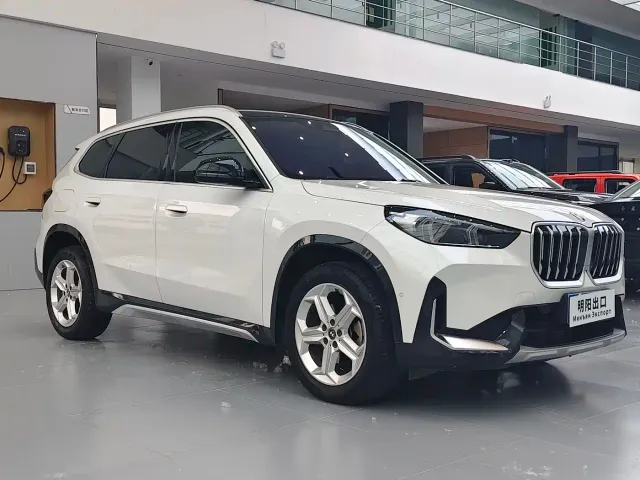 BMW X1 — Фото автомобиля 2