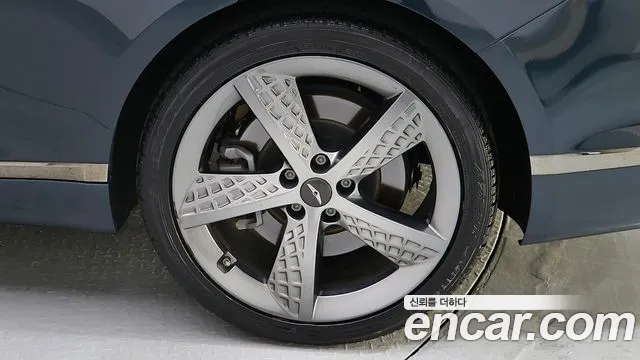 Genesis G80 RG3 — Фото автомобиля 6