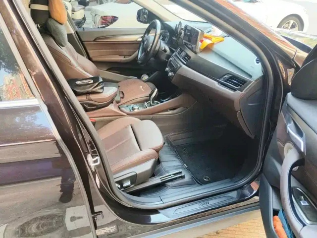 BMW X1 — Фото автомобиля 10