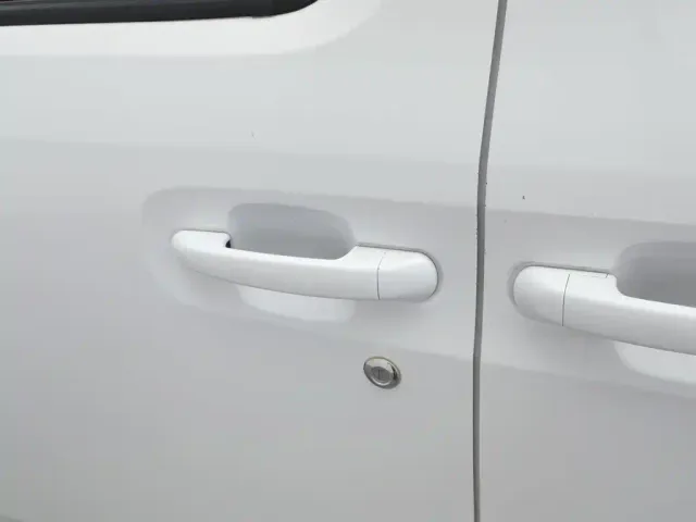 Wuling Zhiguang NEV — Фото автомобиля 18