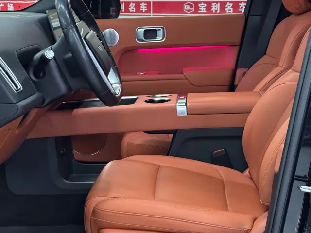 Li Auto L9 — Фото автомобиля 5