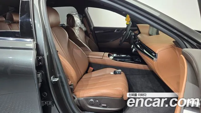 Genesis G80 RG3 — Фото автомобиля 16