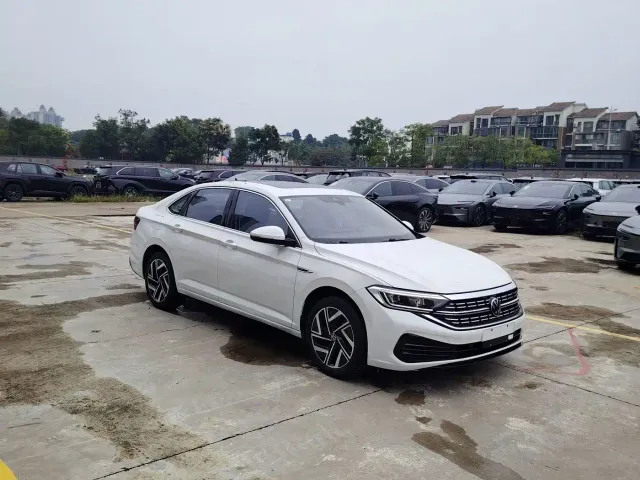 Volkswagen Sagitar — Фото автомобиля 3