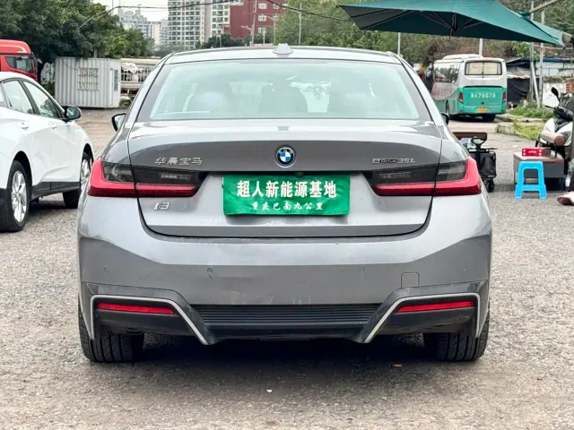 BMW i3 — Фото автомобиля 4