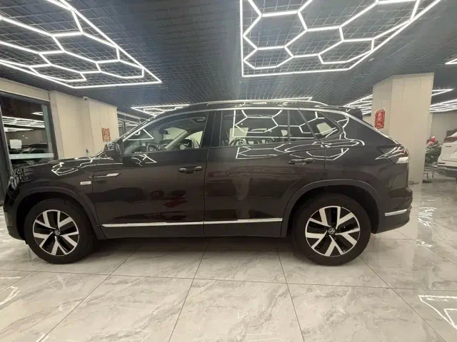 Volkswagen Tayron — Фото автомобиля 7