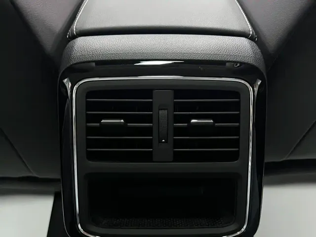 Volkswagen Passat — Фото автомобиля 15