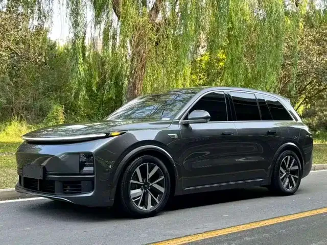 Фотография автомобиля — Li Auto L8