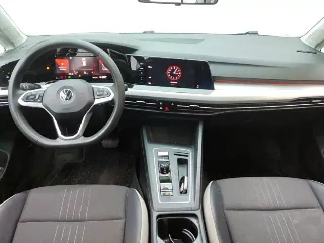 Volkswagen Golf — Фото автомобиля 12