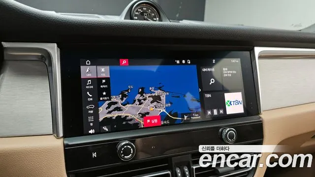 Porsche Macan — Фото автомобиля 14