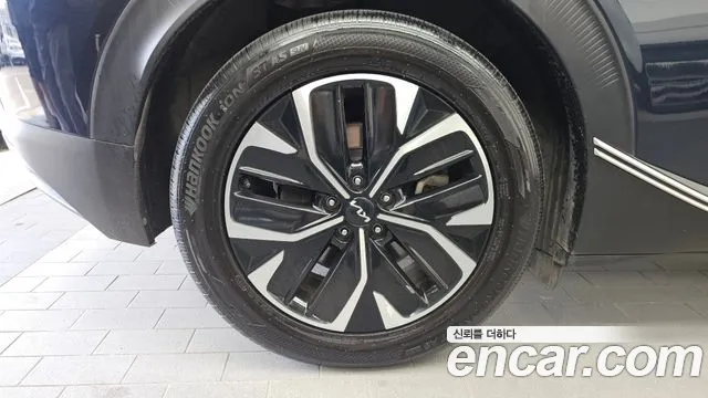 Kia EV6 Standard — Фото автомобиля 5