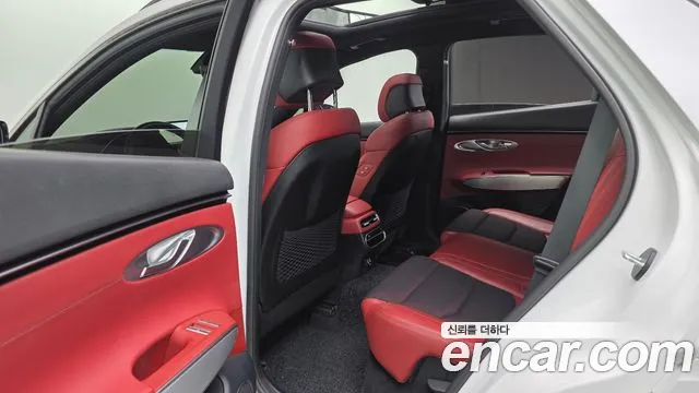 Genesis GV70 2.5T Бензин 2WD — Фото автомобиля 17