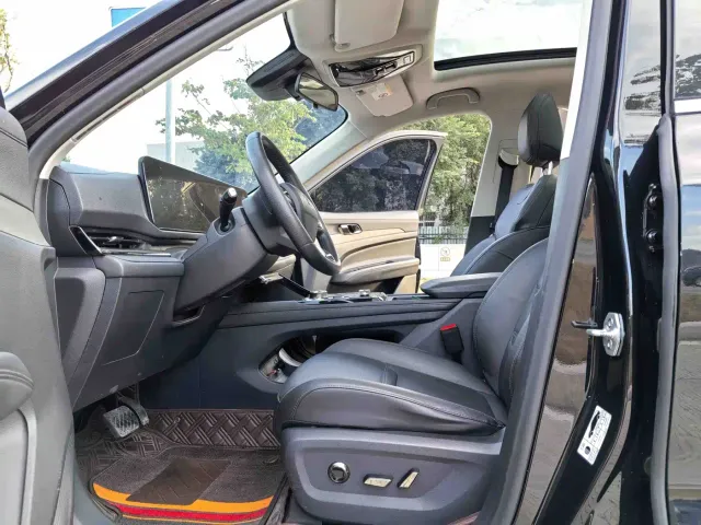 Ford Lingrui — Фото автомобиля 6
