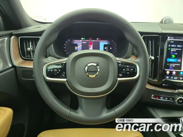 Volvo XC60 2nd Gen — Фото автомобиля 10