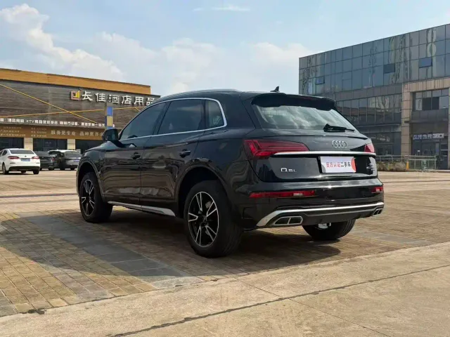 Audi Q5L — Фото автомобиля 7