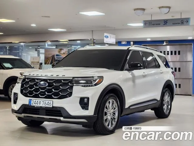 Фотография автомобиля — Ford Explorer 6th Gen