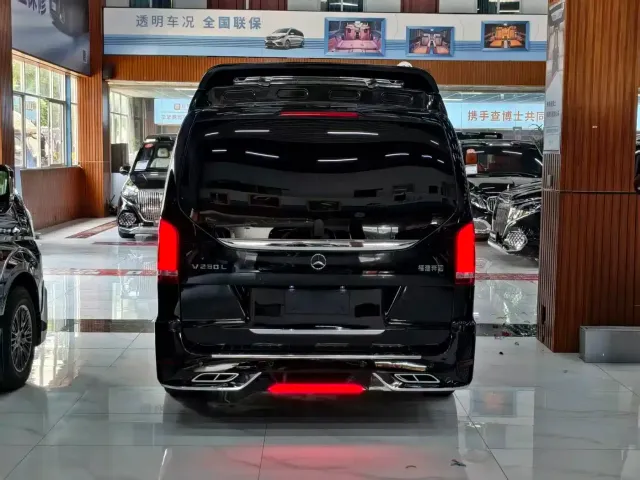 Mercedes-Benz V-Class — Фото автомобиля 19