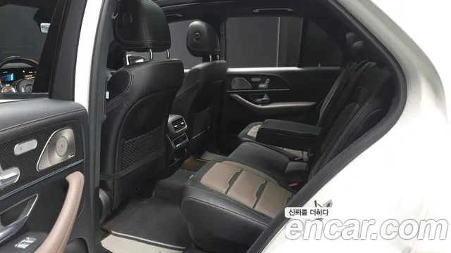 Mercedes-Benz GLE-Class — Фото автомобиля 11