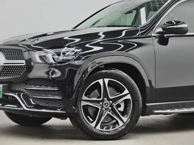 Mercedes-Benz GLE-Class — Фото автомобиля 23
