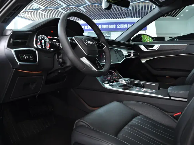 Audi A6L — Фото автомобиля 6